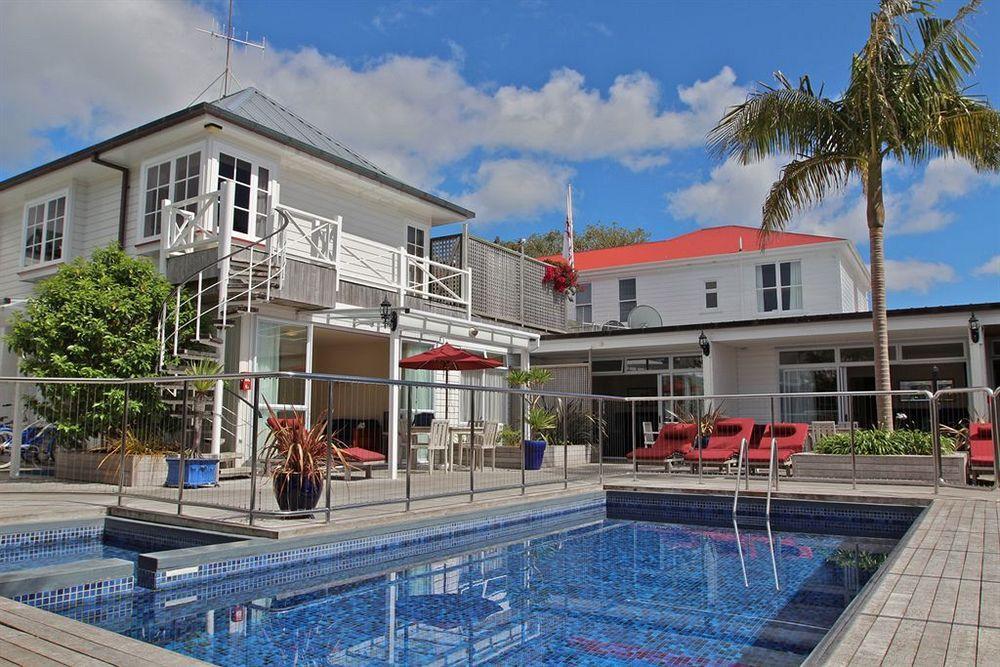 Commodores Lodge Russell Bagian luar foto