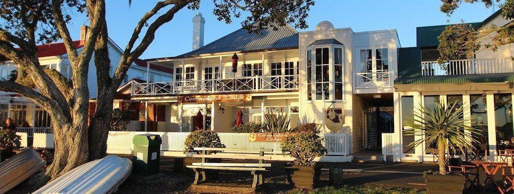 Commodores Lodge Russell Bagian luar foto