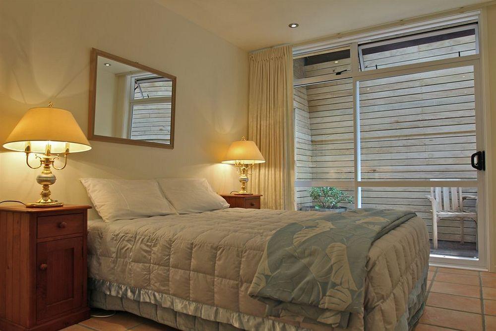 Commodores Lodge Russell Bagian luar foto