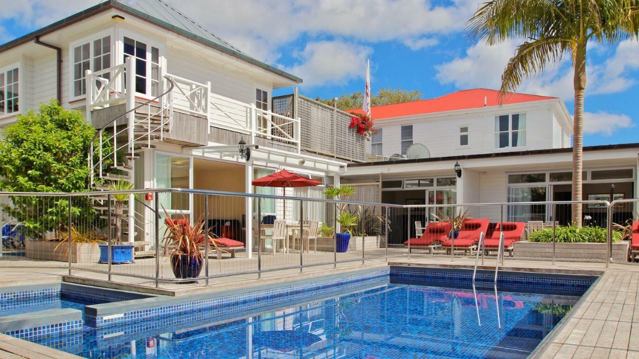 Commodores Lodge Russell Bagian luar foto